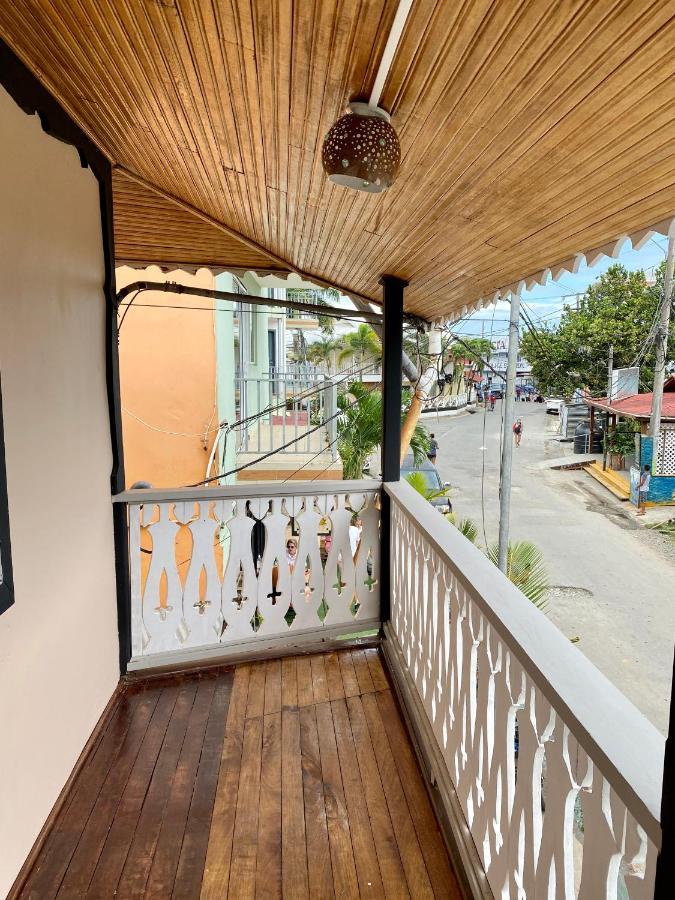 Cat In The Cup B&B Bocas Town Luaran gambar